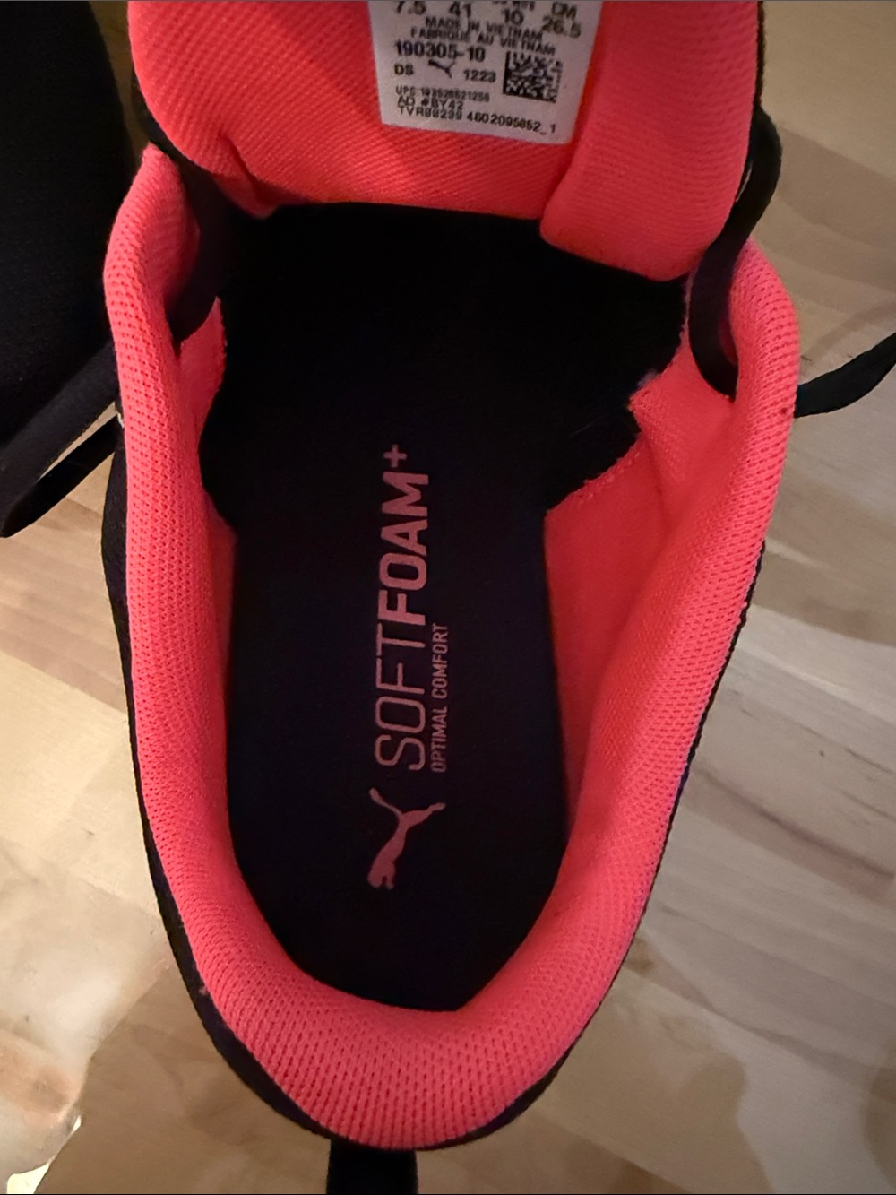 Puma Women’s Black Sneakers with Coral Red Lining - Picture 5 of 6
